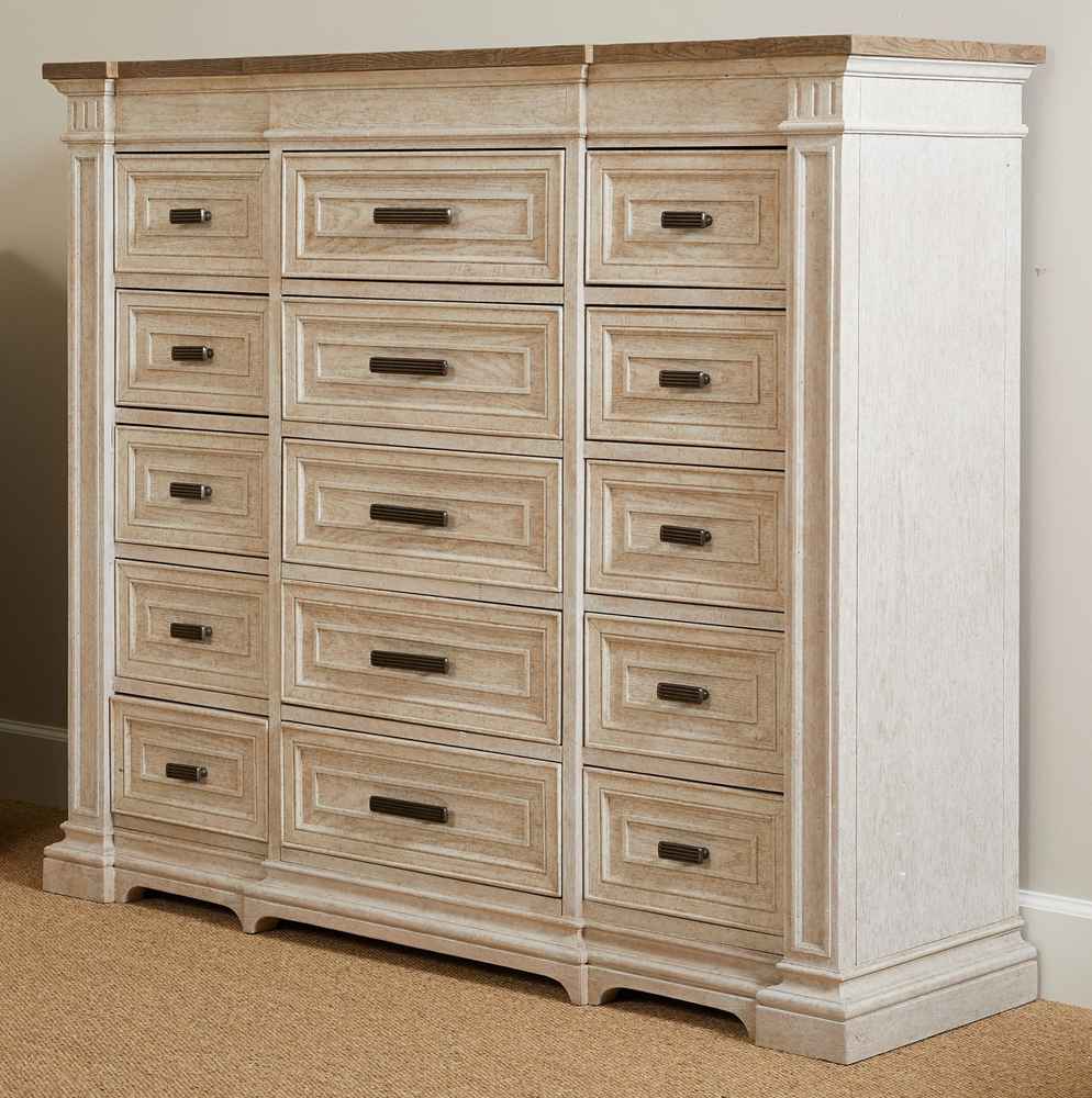 Dressing Chest